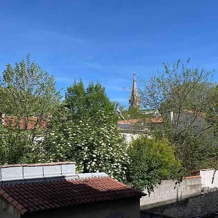 Apartment Beaux Arts Avec Clim Et Terrasse